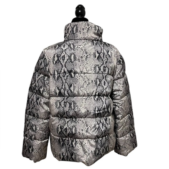 Betsey Johnson Gray Snakeskin Print Puffer Jacket Size L - Picture 5 of 11
